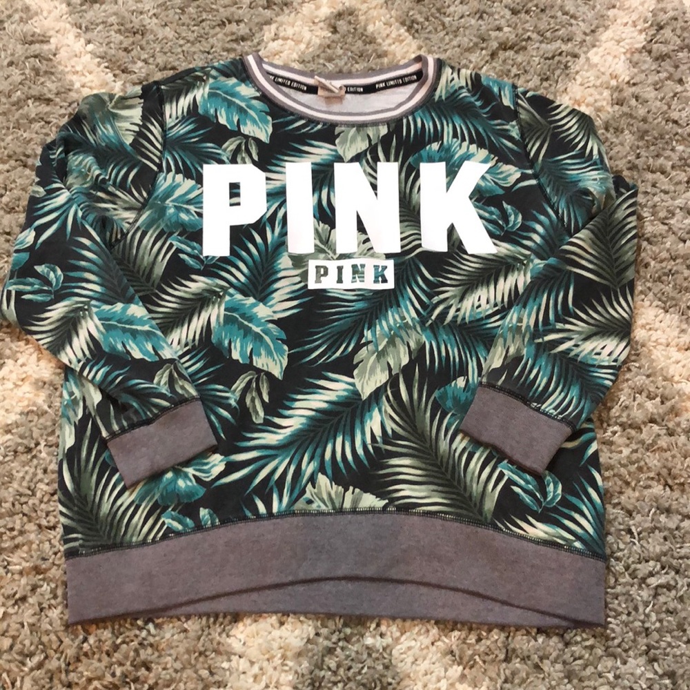 PINK Victoria’s Secret limited sweatshirt sz M